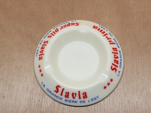 Ancien cendrier slavia - ancien, bière