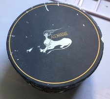 Perruque poupée fabriquée sur commande par « Alexandre », cheveux humains