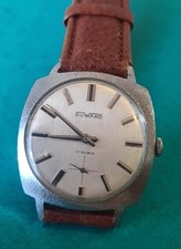 montre mécanique DUWARD 17 Rubis SWISS MADE Fonctionne 