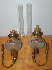 MAGNIFIQUE PAIRE DE LAMPES ,TOUPIES DE PIANO A PETROLE ET TUBE VERRE ÉMAILLÉ