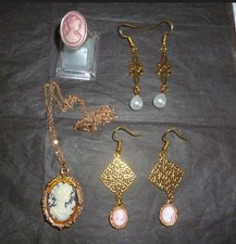 Lot bijoux fantaisies collier - lot,