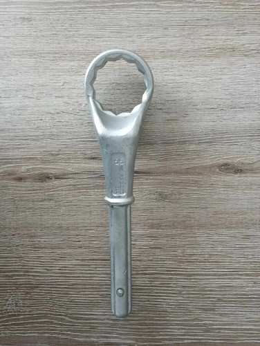 Clé polygonale contrecoudée