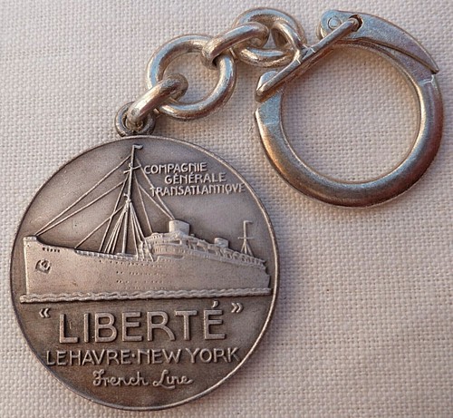 Porte clé paquebot liberté - clé,
