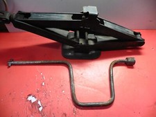 Cric  + manivelle pour Volvo