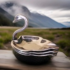 cendrier gigogne modèle cygne en métal argenté