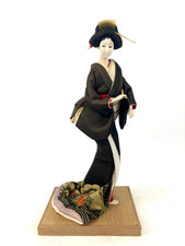 Ancienne figurine femme kimono