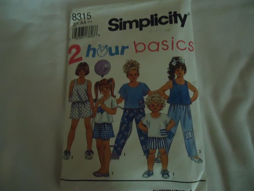 Child playwear simplicity - child's,