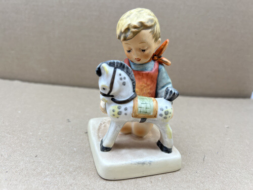 Figurine bourdon 423 ami - figurine, des