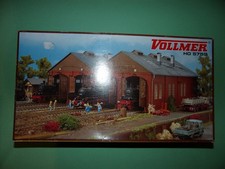 VOLLMER maquette à monter remise à locomotives 4 emplacements 5759 NEUF (n°1)