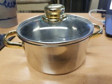Vintage Ancienne cocotte faitout en inox couvercle en verre poignées dorées