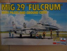 Maquette Avion 1/72 ESCI Ref 09095 Mig 29 "Fulcrum" With Pilots and Ground Crew