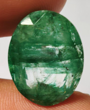 Forme ovale émeraude vert