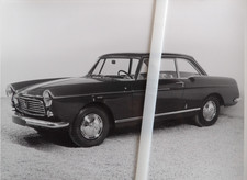 Photo presse PEUGEOT 404
