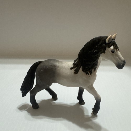 Schleich dapple gray - dapple,