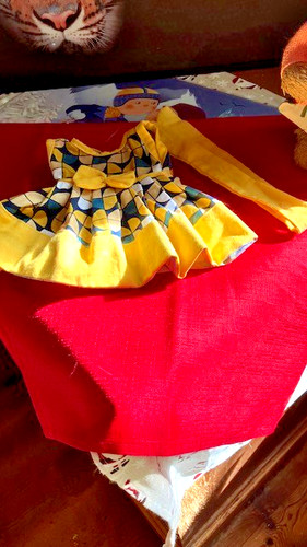 Robe neuve pour poupee - neuve,