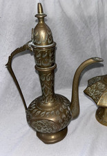 Ancienne cafetière/aiguière orientale en laiton – Vintage teapot, Arabic decor