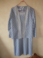 Ensemble DAMART robe et veste taille 40 (plutot 38)