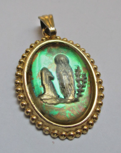 Ancien pendentif médaille