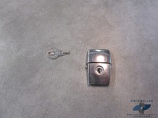 Serrure latérale de valises