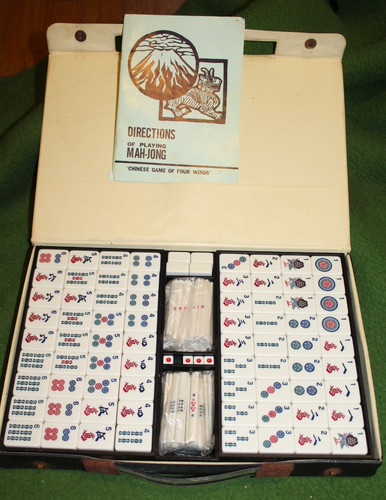 Vintage mah jong - mah-jong, piece