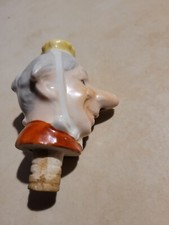 Ancien bouchon doseur en porcelaine personnage humoristique "le long nez " 