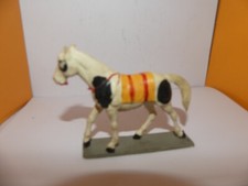 FIGURINE STARLUX  CHEVAL