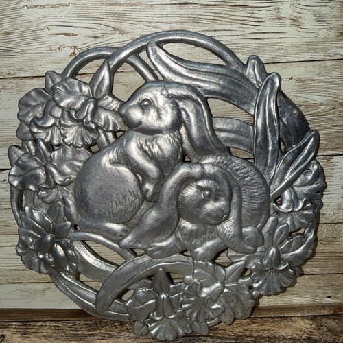 Arthur court trivet easter - 8",