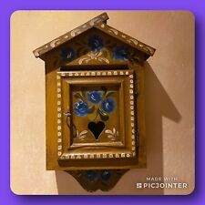 adorable boite à lettres bois polychrome deco vintage intérieur kitch