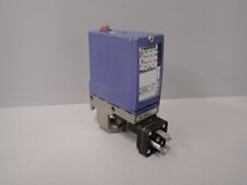 XMLA300D2C11 - TELEMECANIQUE- XMLA300D2C11 / Pressostat  USED