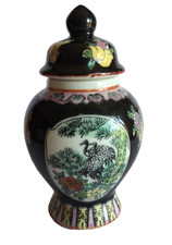 Potiche noir oriental