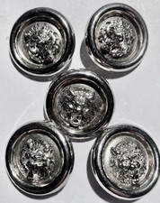 5 grands boutons anciens en