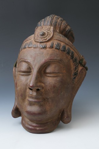 Ancien masque bouddhiste - , en