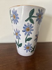 Vase en céramique signé