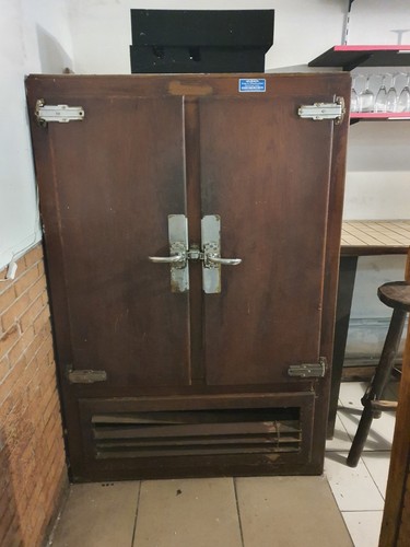 Ancien frigo boucher - ancien,