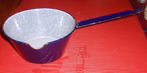 Antique spouted pot - qt.,