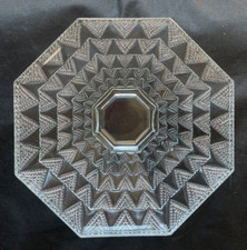 TRES BELLE COUPE VERLYS " LES TRIANGLES PERLES " SIGNEE PARFAIT ETAT ART DECO