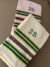 2 anciennes serviettes toilette éponge brodées