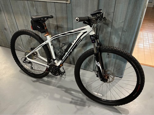 Specialized rockhopper - specialized,