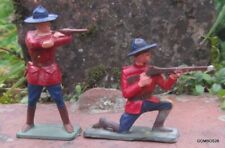 2 FIGURINES STARLUX FAR WEST
