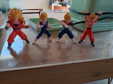 Lot de 4 figurines DBZ