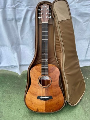 guitare baby taylor