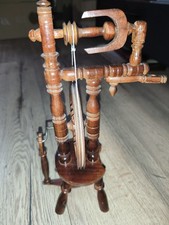 Rouet miniature en bois – Objet décoratif vintage – Fonctionnel en miniature