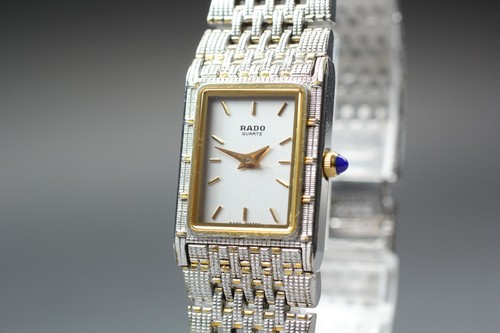 Presque comme neuve montre - [presque, neuve]