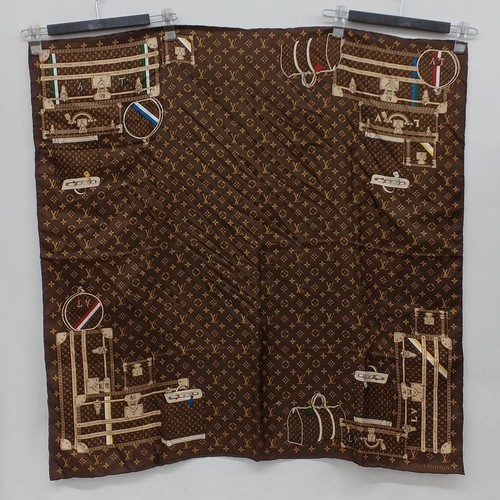 Louis vuitton carré monogram - louis,