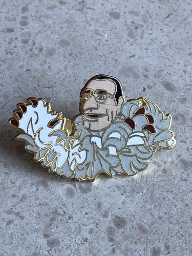 Pin chirac bébête show - bébête,