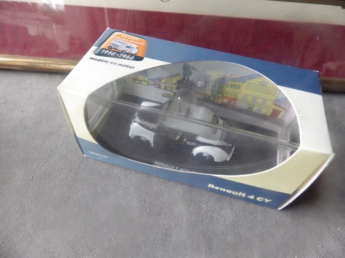 Renault police 1 43 - , 1/43