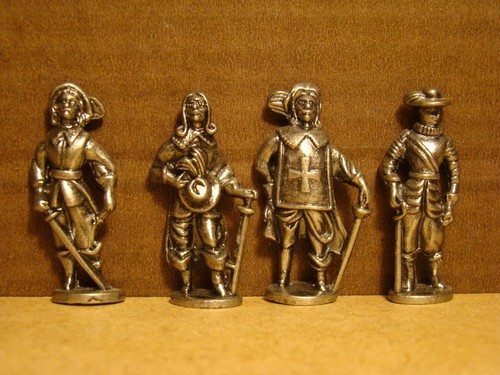 Kinder 4 personnages - kinder,