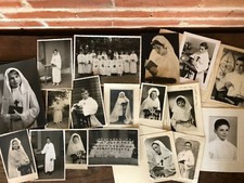 lot 45 photo grand portrait enfant en tenue de communion studio années 1940 1960