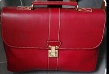 sacoche porte document Lancel