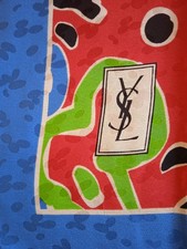 YVES SAINT-LAURENT – GRAND CARRÉ 87x87 cm – 100 % soie